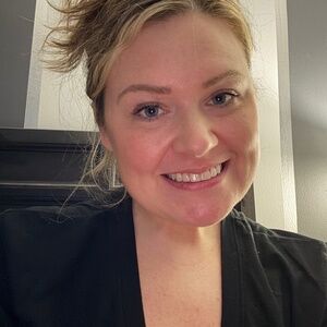 Meet your Posher, Alesia